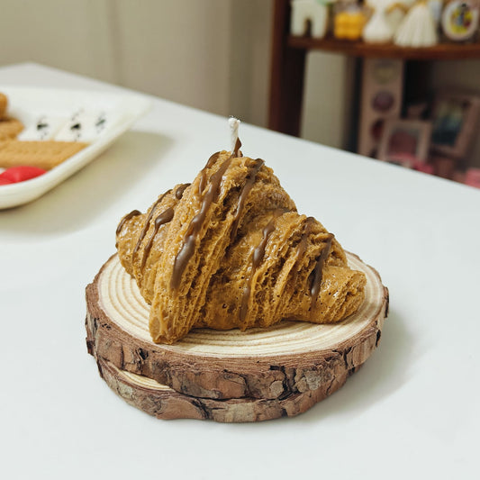 Crossiant Candle