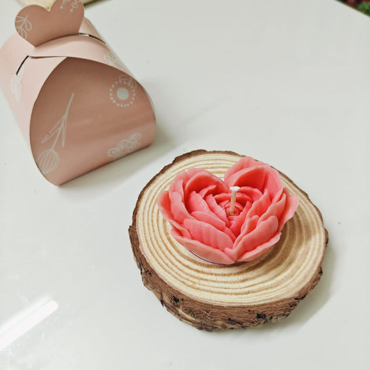 Rose of heart candle